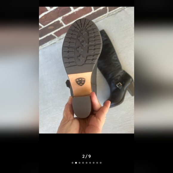 Ariat - Picture 3 of 4